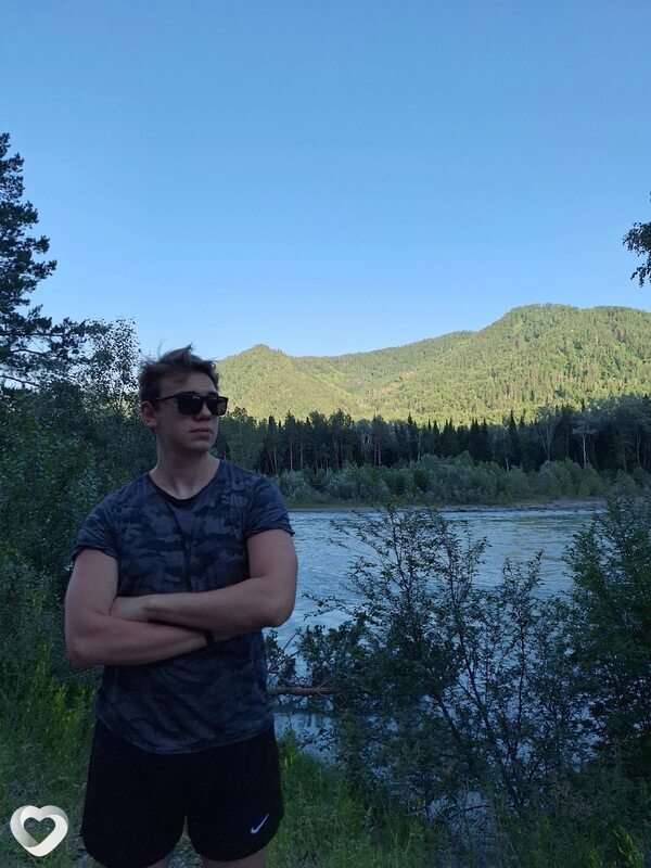 Андрей, 21, Новосибирске — анкета №3014906