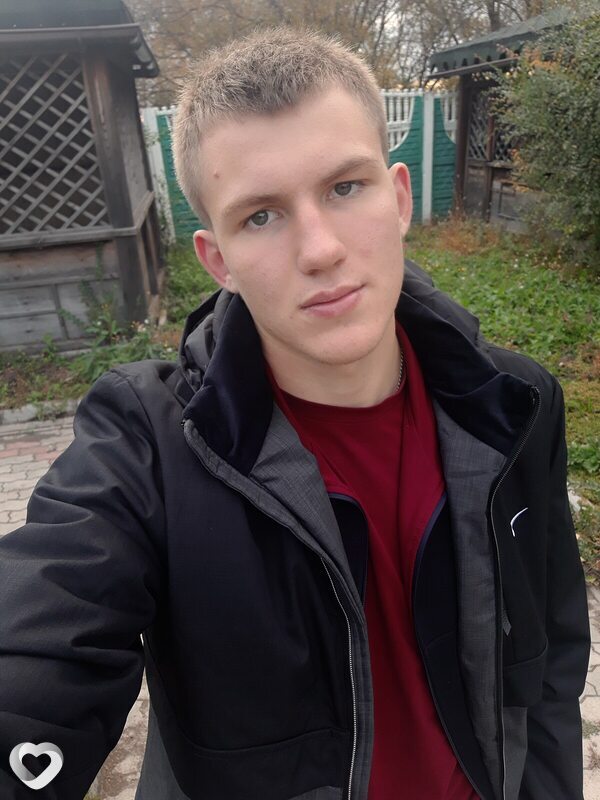 Даня, 23, Благовещенске — анкета №3015712