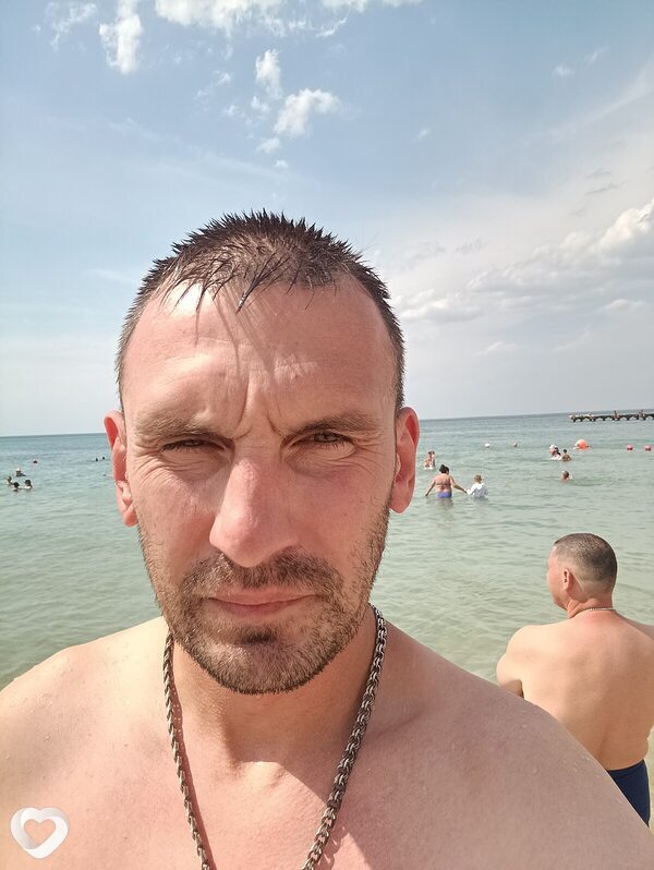 Артём, 37, Красноперекопске — анкета №3016300