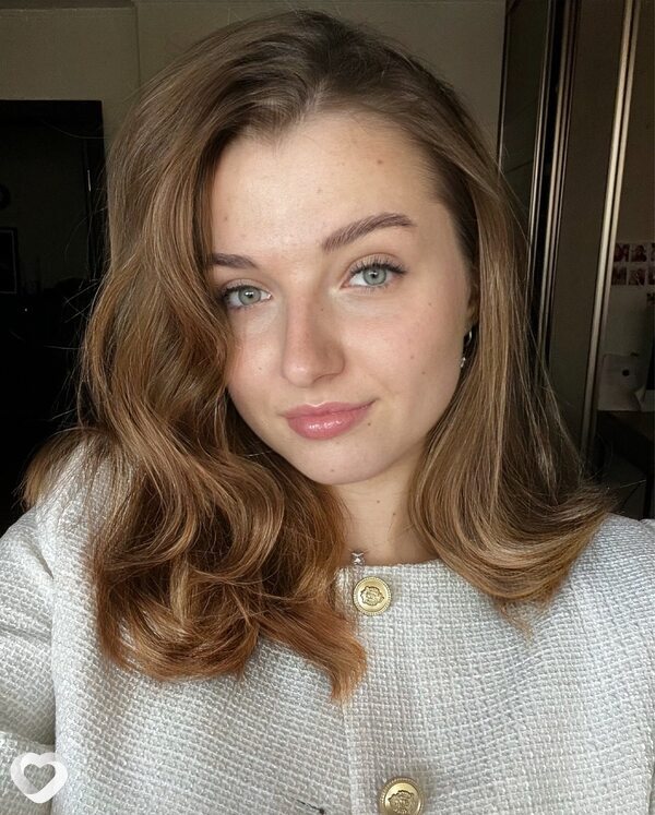 Яна, 19, Екатеринбурге — анкета №3016346