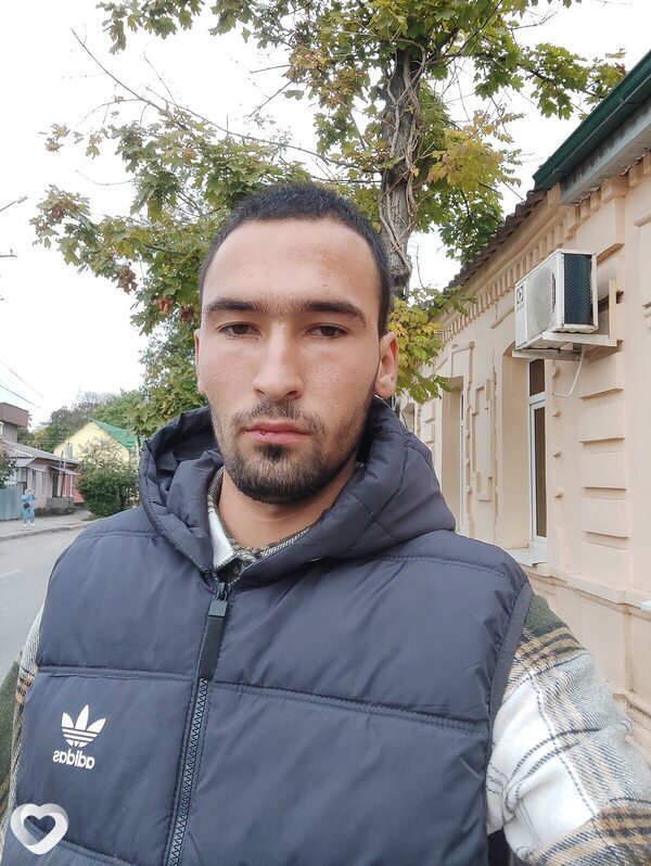 Ярик, 22, Ессентуках — анкета №3017009