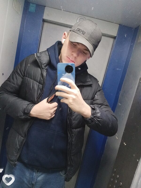 Максим, 19, Ярославле — анкета №3018570