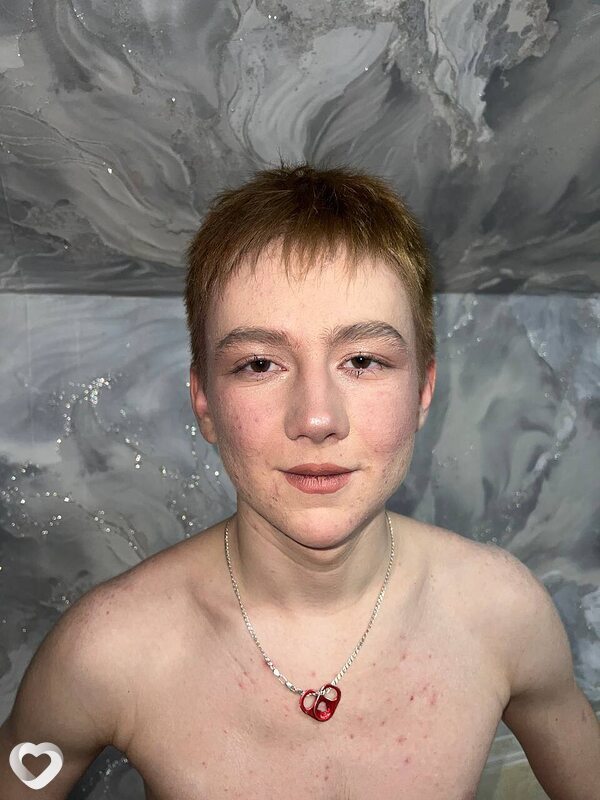 Артём, 19, Ижевске — анкета №3018696