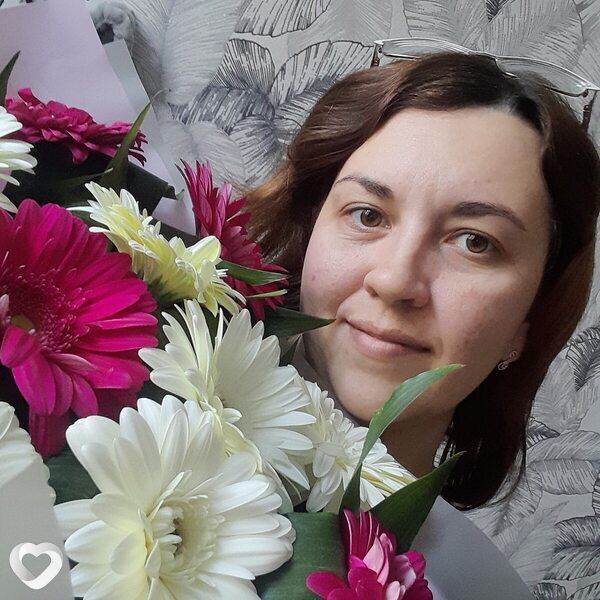 Марина, Арти