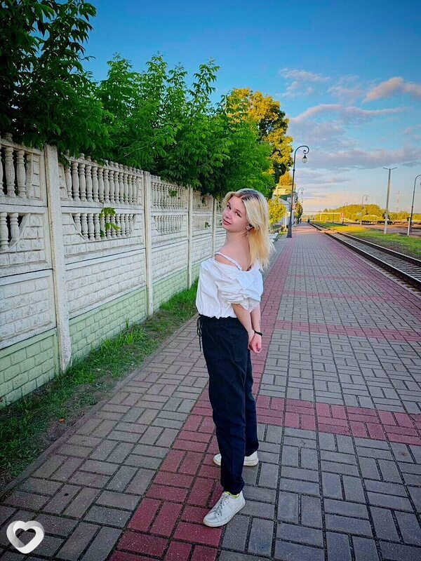 Александра, 19, Витебске — анкета №3020722