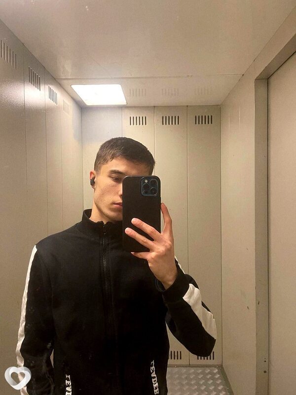 Шохруз, 21, Москве — анкета №3020542