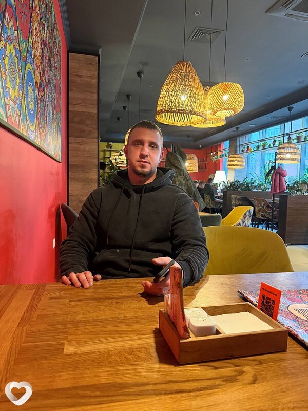 Павел, 26, Донецке — анкета №3020572