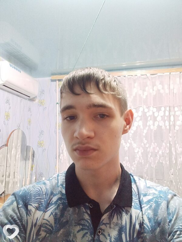 Александр, 19, Волгограде — анкета №3020648