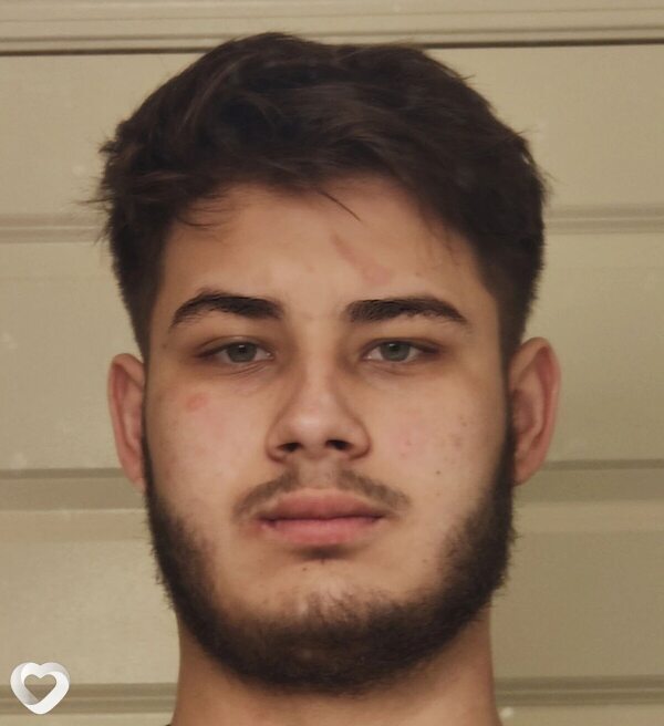 Владимир, 21, Севастополе — анкета №3021861
