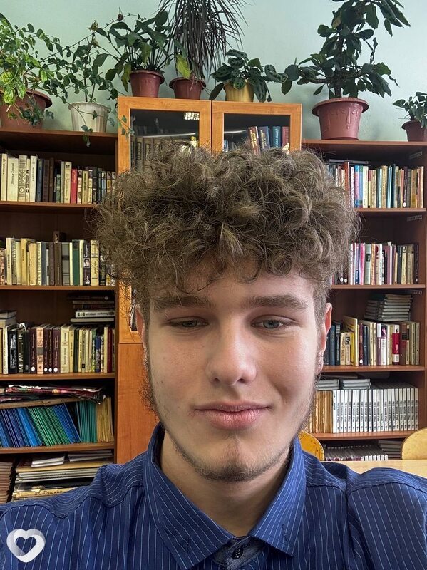 Валентин, 19, Севастополе — анкета №3022341