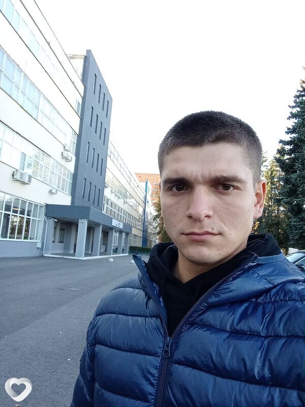 Максим, 28, Пскове — анкета №3022763