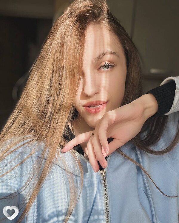 Лариса, 20, Нижнем Тагиле — анкета №3022842