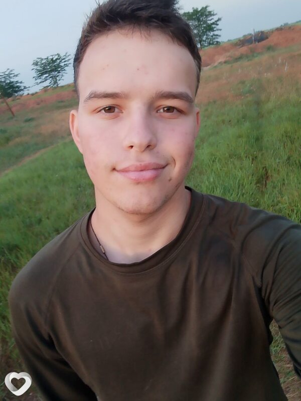 Александр, 22, Самаре — анкета №3022921