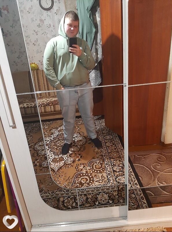 Олег, 23, Воронеже — анкета №3023392