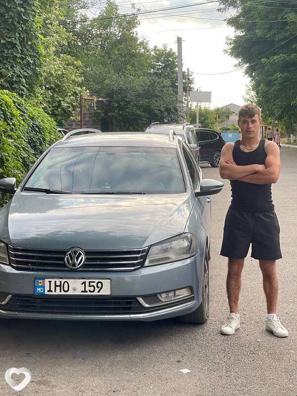 Igor, 23, București — анкета №3023621