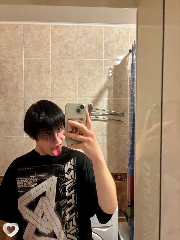 Виталий, 19, Ульяновске — анкета №3024594