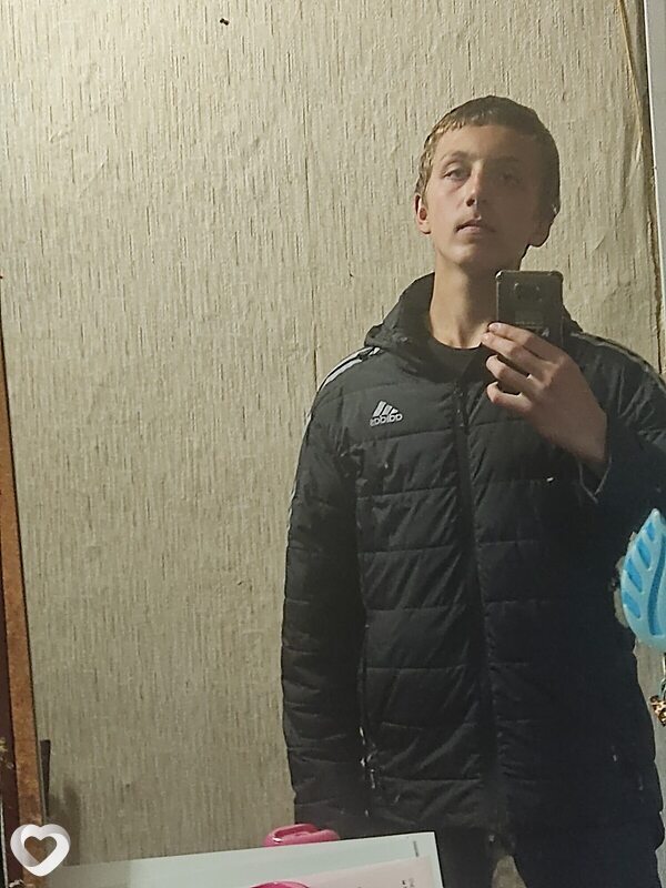 Назар, 18, Великом Новгороде — анкета №3025016