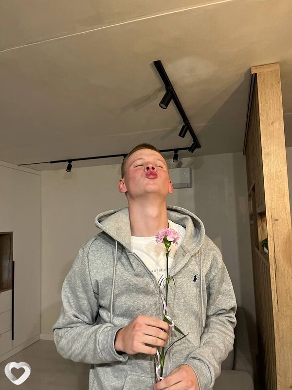 Андрей, 20, Минске — анкета №3025240