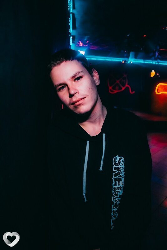 Сергей, 21, Новосибирске — анкета №3026146