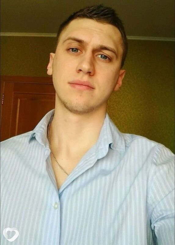 Артур, 27, Снежном — анкета №3026608