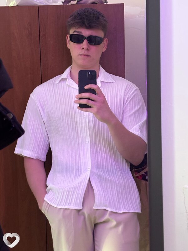 Денис, 19, Москве — анкета №3026524
