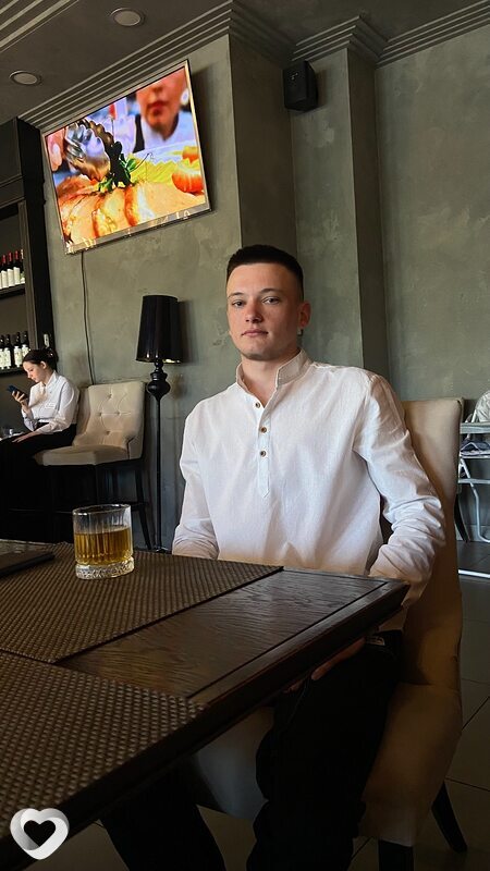 Денис, 22, Сочи — анкета №3026843