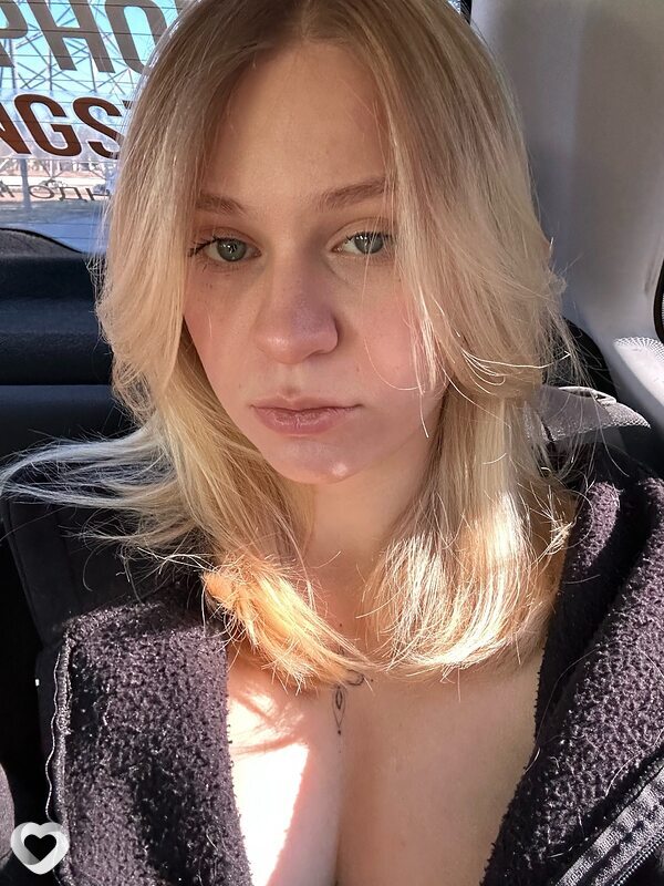 Арина, 20, Астрахани — анкета №3027978