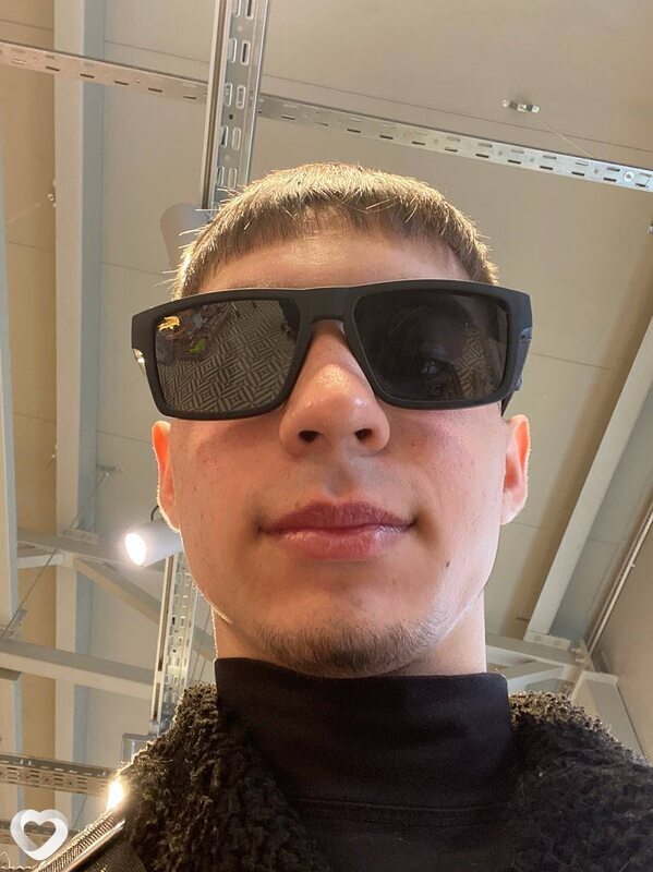 Максим, 20, Воронеже — анкета №3030198