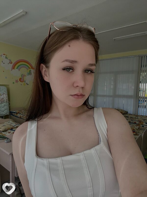 Алеся, 19, Гродно — анкета №3030481