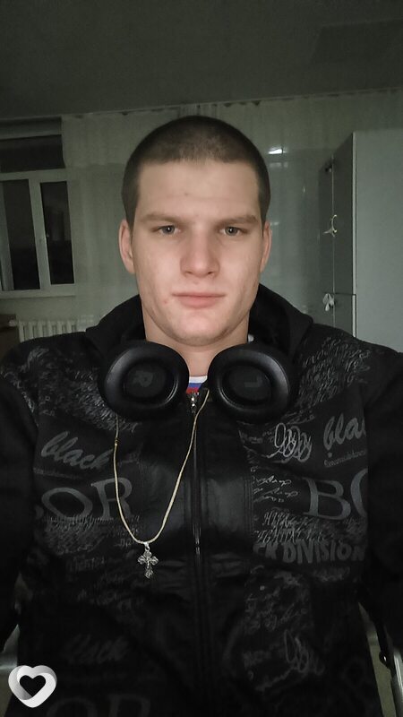 Ярик, 21, Барнауле — анкета №3030931
