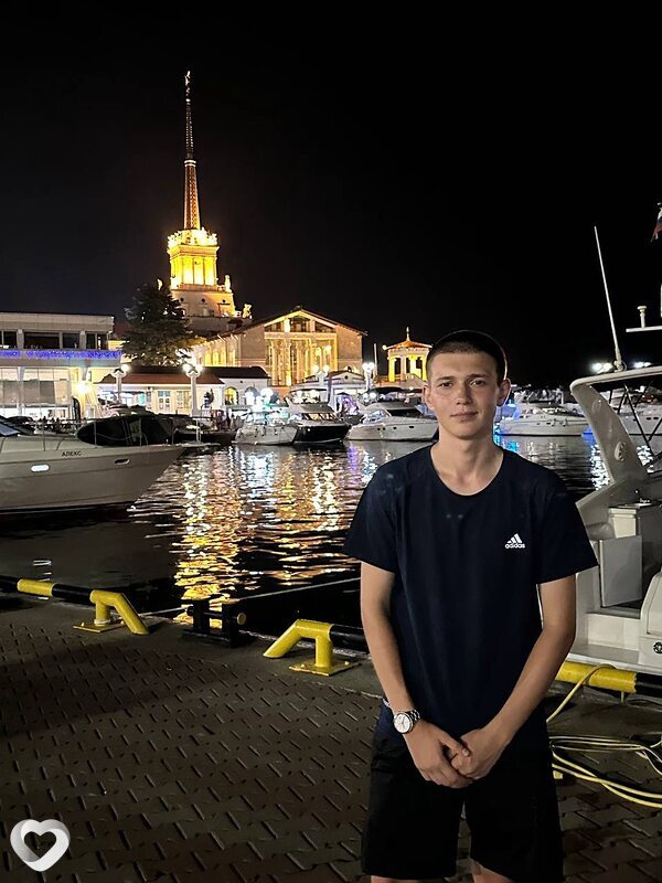 Иван, 24, Ростове-на-Дону — анкета №3031104