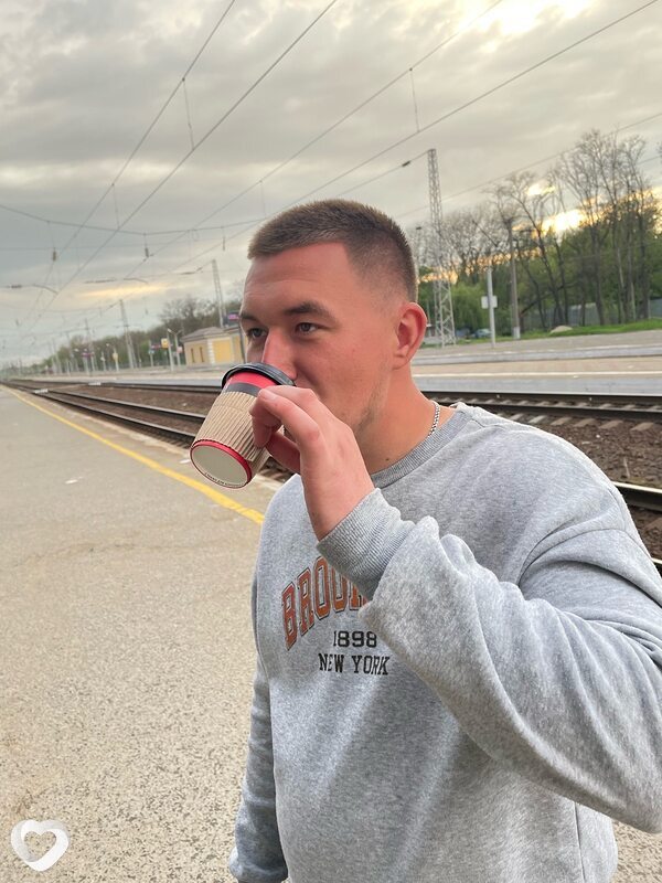 Кирилл, 24, Таганроге — анкета №3032345