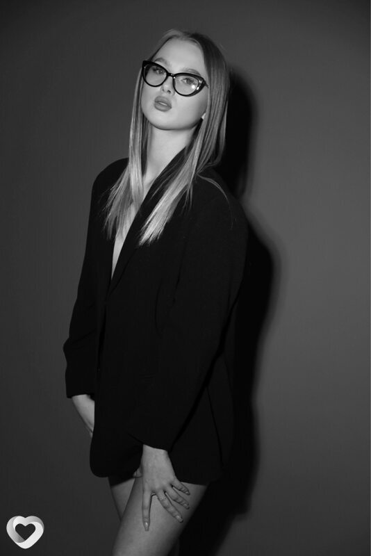 Анна, 20, Самаре — анкета №3032879
