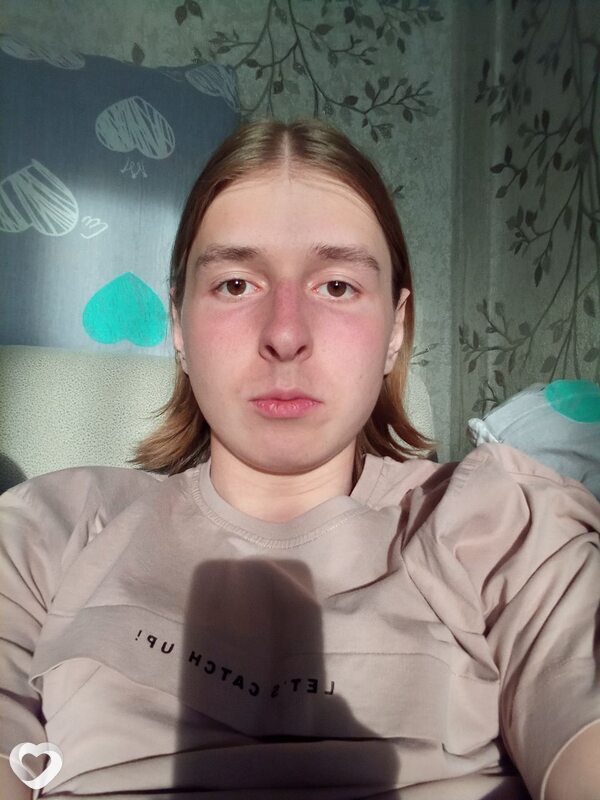Александр, 21, Тобольске — анкета №3033043