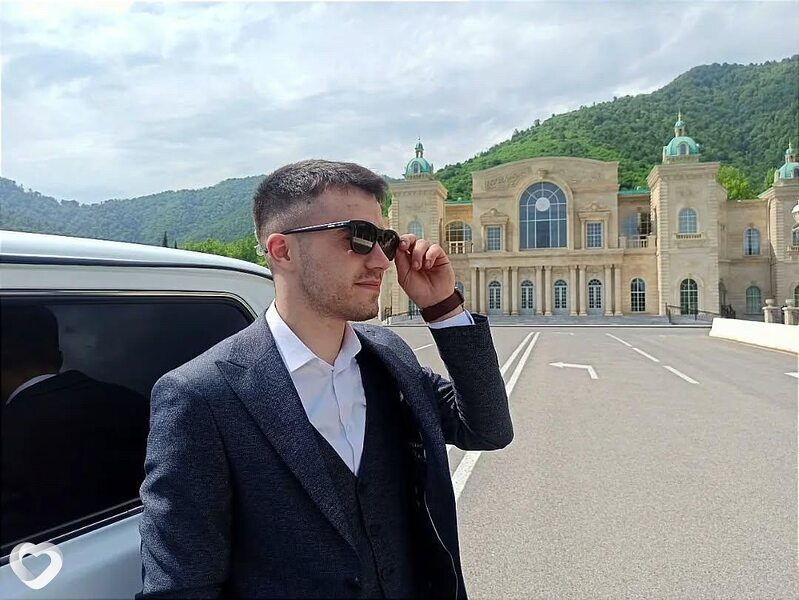 Alik, Баку