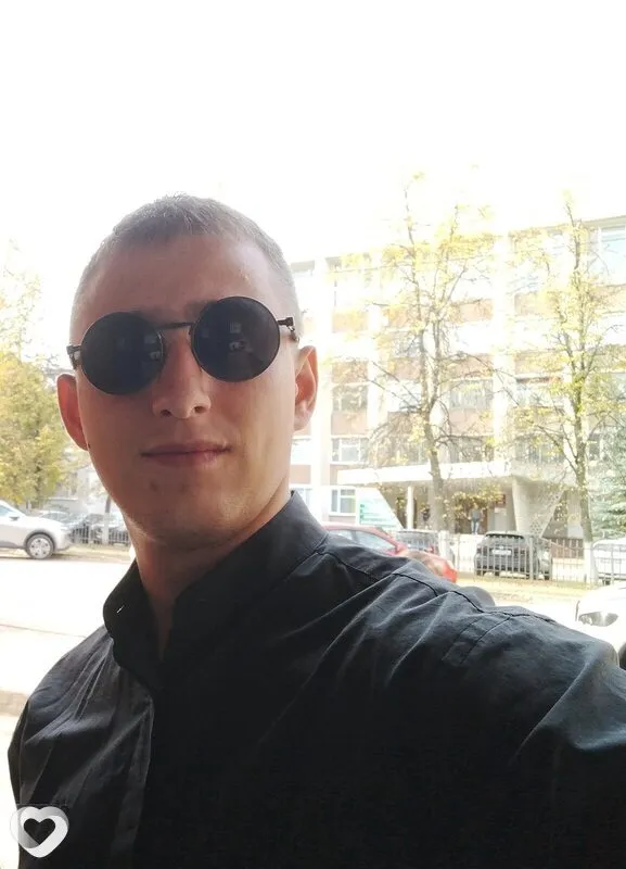 Артём, 28, Москве — анкета №3035227