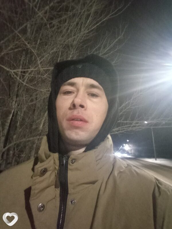 Евгений, 27, Луганске — анкета №3035551
