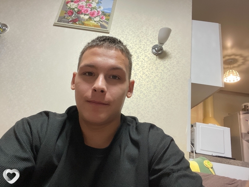 Андрей, 19, Красноярске — анкета №3036086
