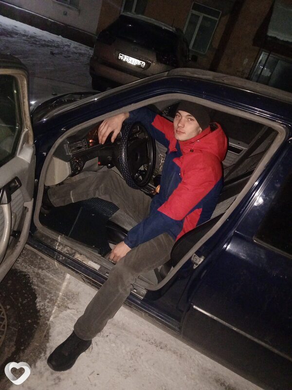 Дима, 23, Усть-Каменогорск — анкета №3036622
