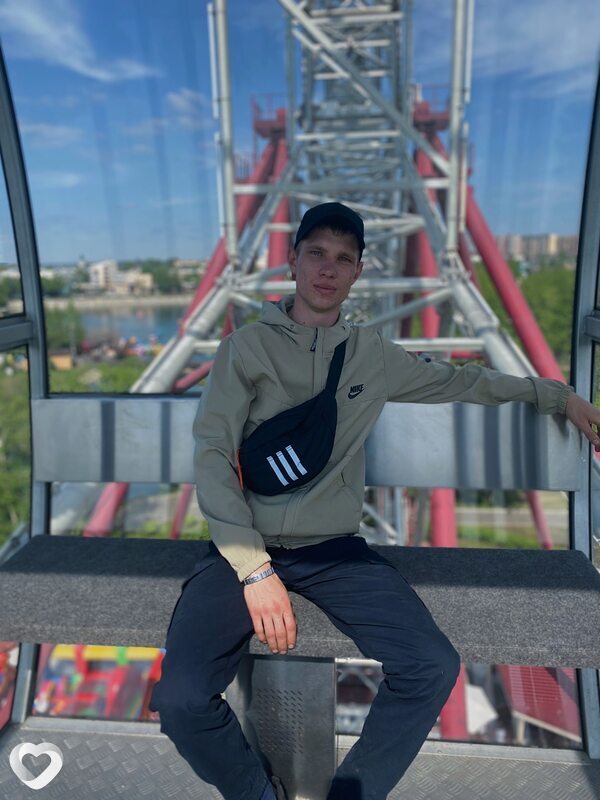 Антон, 25, Саянске — анкета №3036919