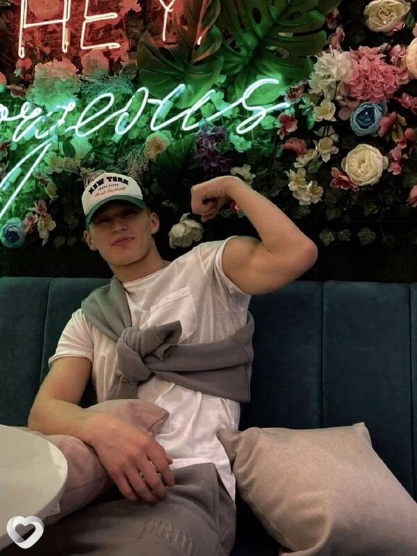 Максим, 21, Батуми — анкета №3038409