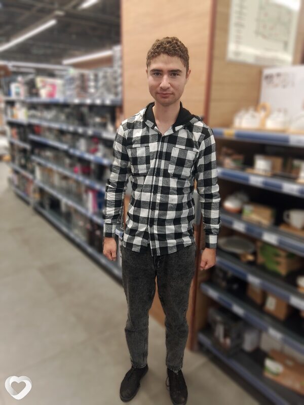 Денис, 21, Екатеринбурге — анкета №3038324