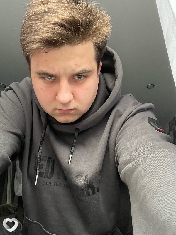 Александр, 23, Санкт-Петербурге — анкета №3039085