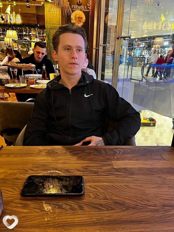 Сергей, 24, Заринске — анкета №3041230