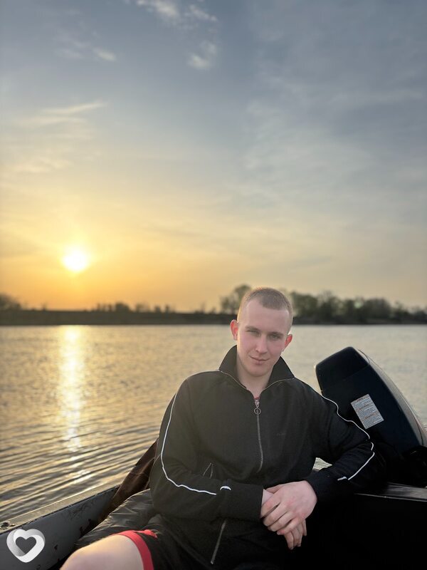 Стас, 23, Краснодаре — анкета №3041607