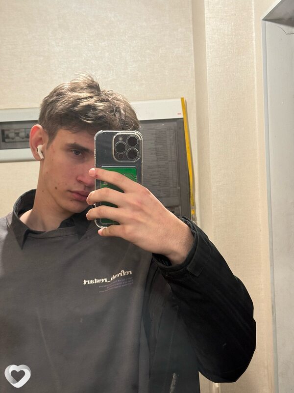 Александр, 20, Москве — анкета №3042807