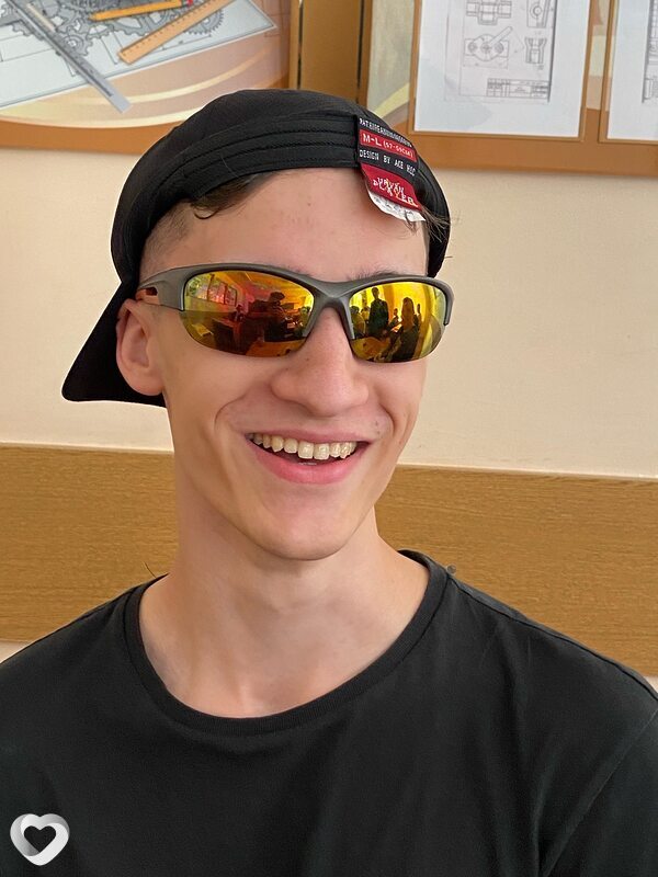 Глеб, 20, Минске — анкета №3043060