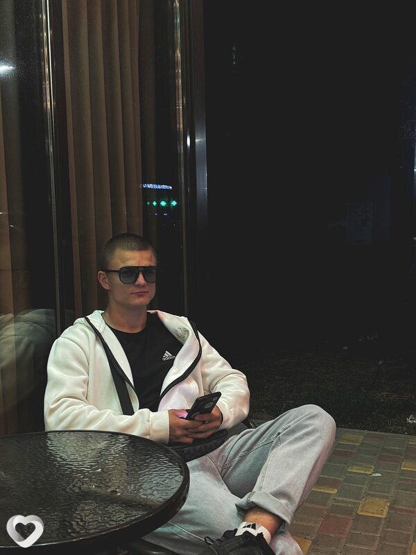 Арсений, 24, Санкт-Петербурге — анкета №3042769