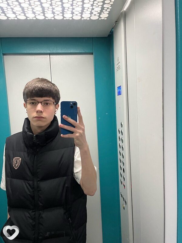 Владимир, 21, Москве — анкета №3043970