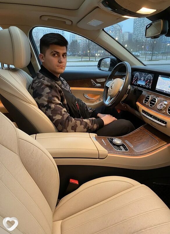 Михаил, 20, Москве — анкета №3045403